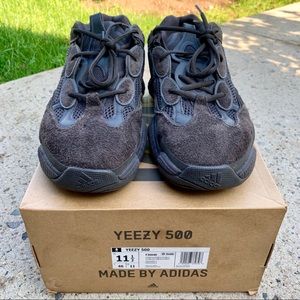🎉SOLD🎉Yeezy 500 Utility Black